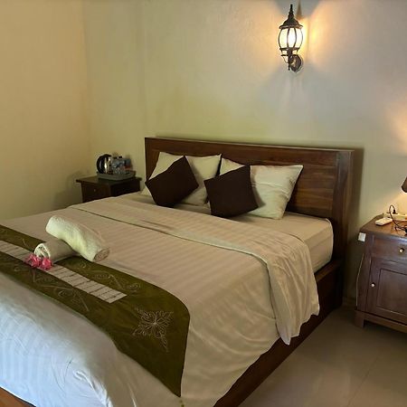 Kubu Artha Bungalow Nusa Penida Ped エクステリア 写真