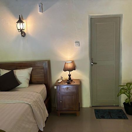 Kubu Artha Bungalow Nusa Penida Ped エクステリア 写真
