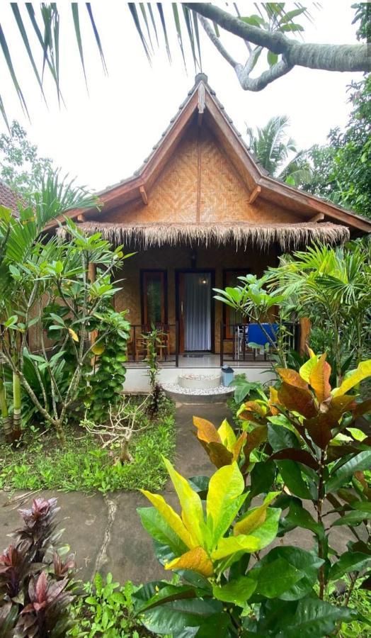 Kubu Artha Bungalow Nusa Penida Ped エクステリア 写真