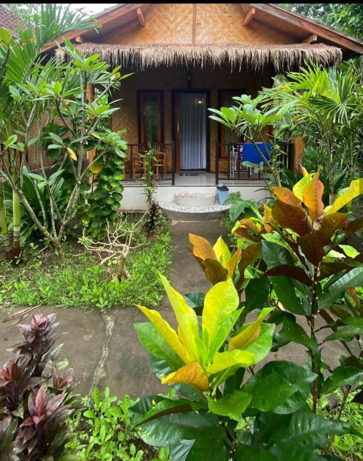 Kubu Artha Bungalow Nusa Penida Ped エクステリア 写真